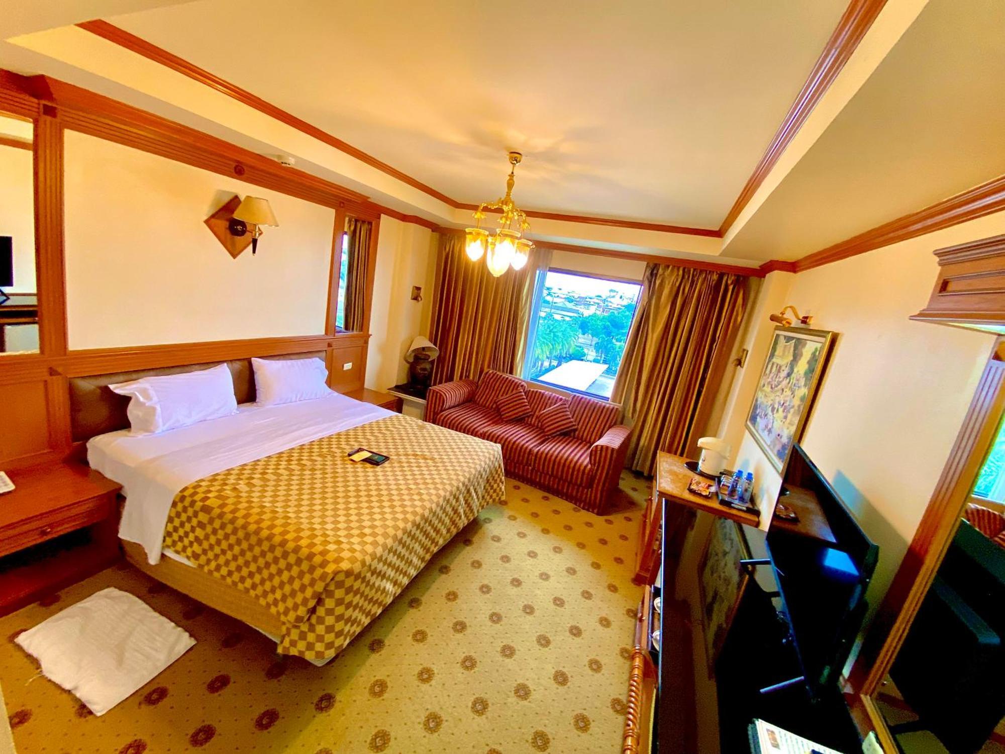 Taksilahotel Mahaszarakham Kültér fotó