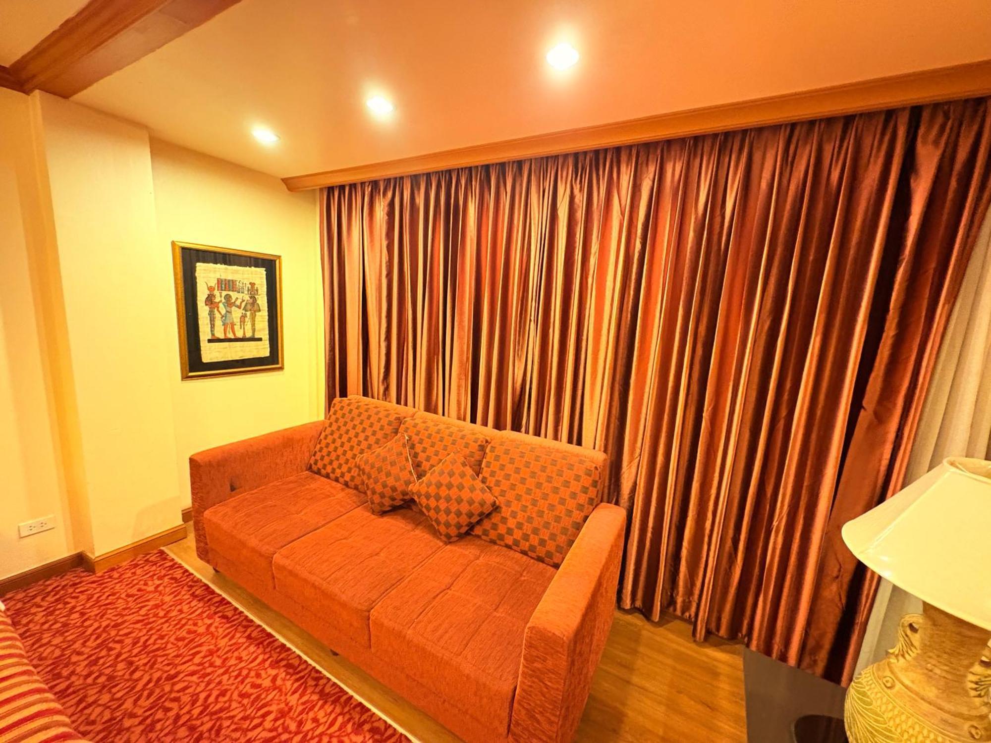 Taksilahotel Mahaszarakham Kültér fotó