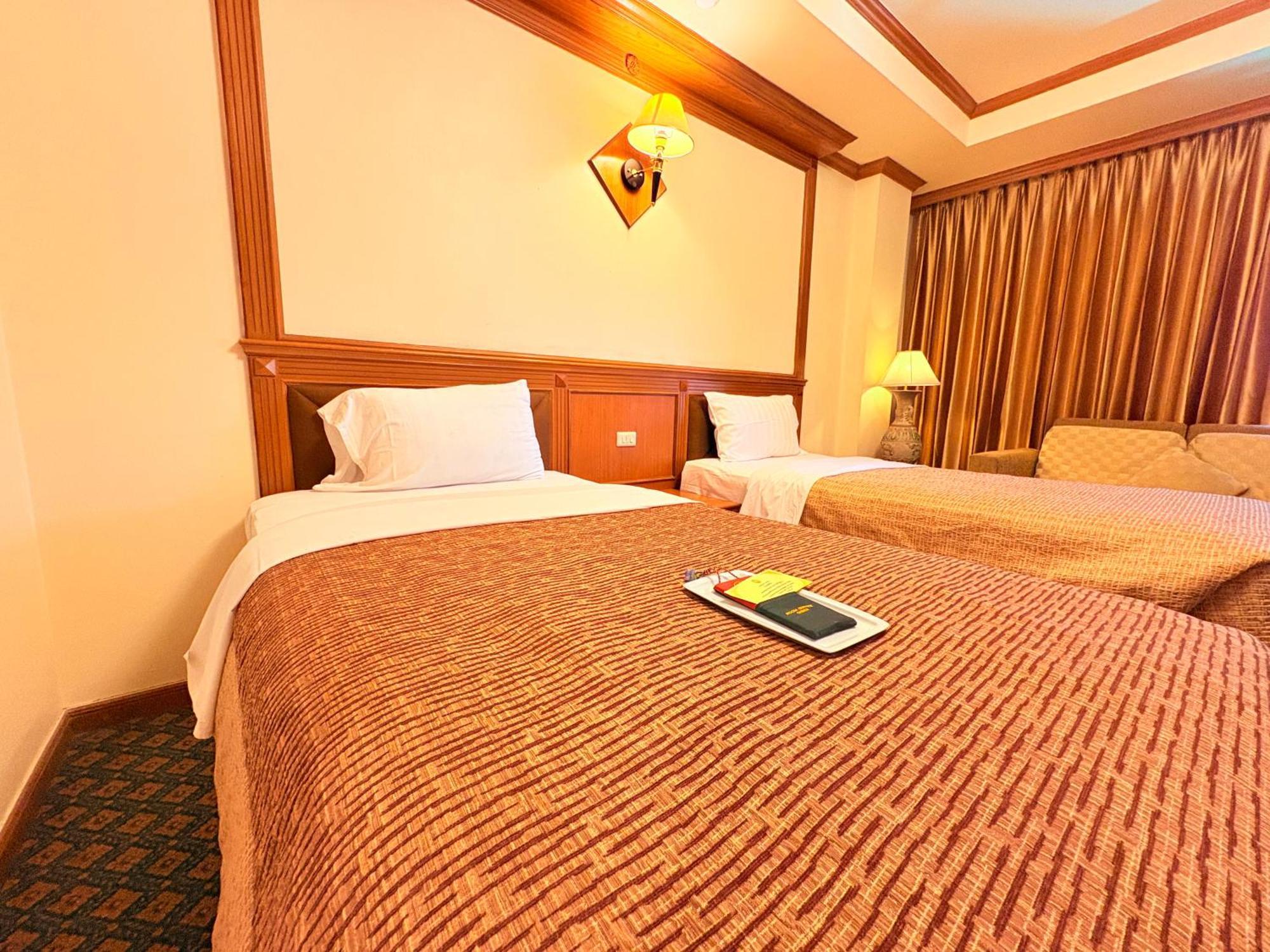 Taksilahotel Mahaszarakham Kültér fotó