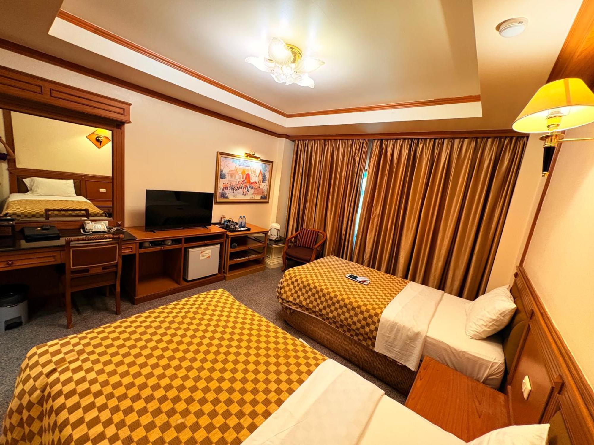 Taksilahotel Mahaszarakham Kültér fotó